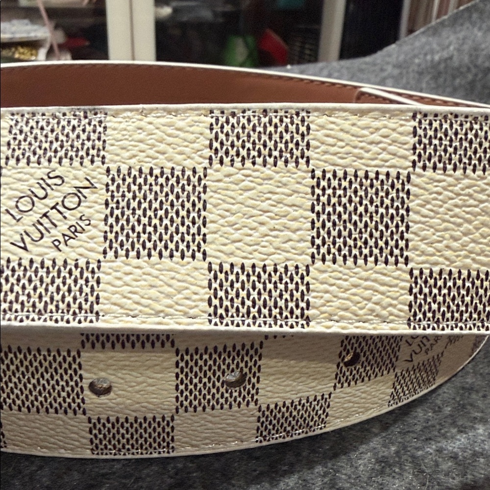 Cream Checkered Belt with Black Buckle - Picture 3 of 10